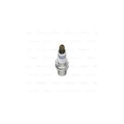 Свеча зажигания Bosch 0 242 235 743 Фото 2