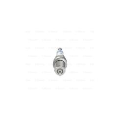 Свеча зажигания Bosch 0 242 240 627 Фото 4