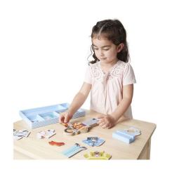 Игровой набор Melissa&Doug Магнітна вдягалка Джулія Фото 3