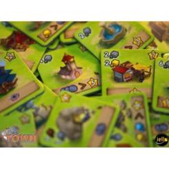 Настольная игра IELLO Little Town (Маленький город), английский Фото 1