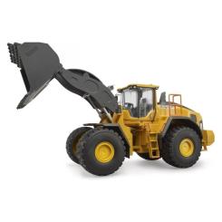 Спецтехника Bruder фронтальный погрузчик Volvo L260H Фото 8