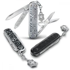Нож Victorinox Classic SD Brilliant Damast + брелок-лого Фото 4