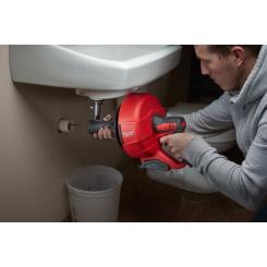Прочисная машина Milwaukee M12 BDC6-202C 1x2Ah Фото 3