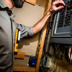 Фонарь Caterpillar (CAT) CT1000 Фото 7