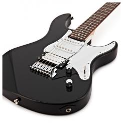 Электрогитара Yamaha Pacifica 112V Black Фото 1