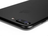 Мобильный телефон Apple iPhone 7 Plus 32GB Jet Black Фото 7