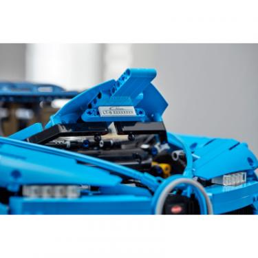Конструктор LEGO Автомобиль Bugatti Chiron 3599 деталей Фото 9