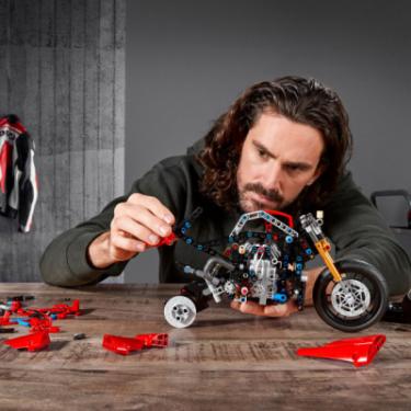 Конструктор LEGO Technic Ducati Panigale V4 R 0 646 детали Фото 10